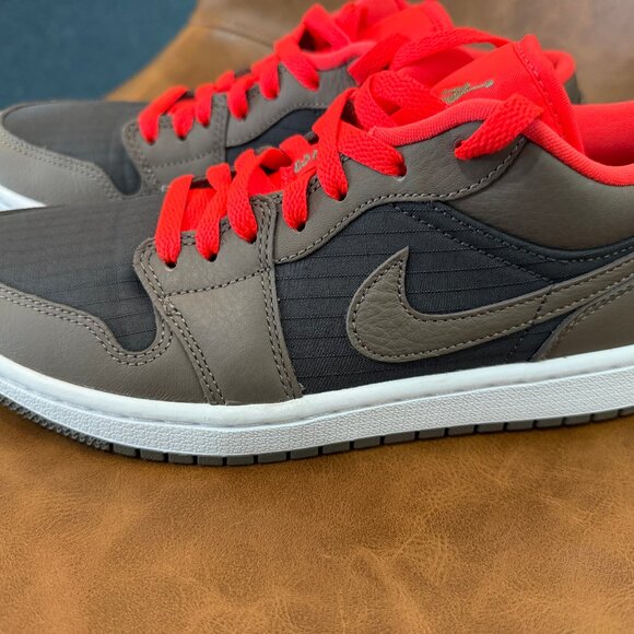 Womens Air Jordan 1 low SE Newsprint Olive Grey - Picture 3 of 8